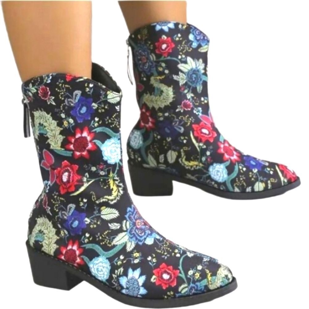 Ladies Western Style floral boots sz 7.5